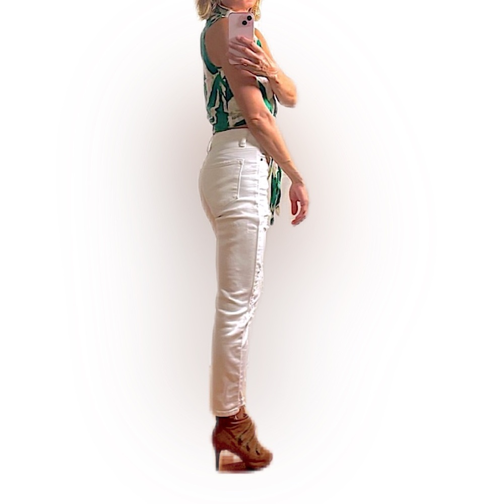 Lulumari Green & White Leaf Pattern Sleeveless Fr… - image 5